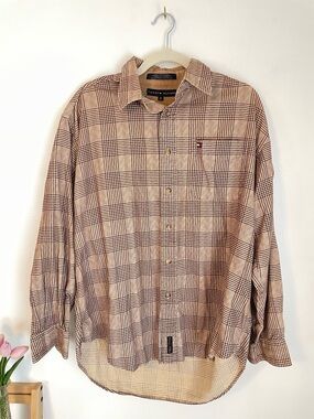 TOMMY HILFIGER plaid button up 100% cotton Mens size medium vintage